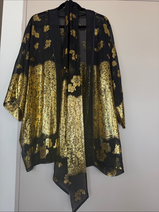Rachel Zoe Other - Rachel Zoe Black and Gold Metallic Floral Kimono Robe